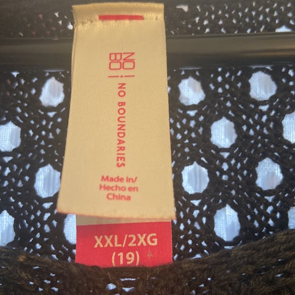 Poncho/Shawl - Picture 2 of 2